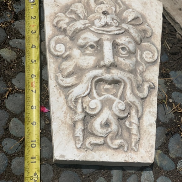 Vintage concrete marble look Green Man mystical garden plaque gothic - Picture 4 of 7